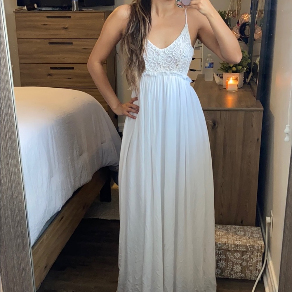 Dreamy Backless Maxi